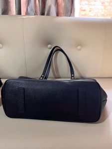 STUDIO 9 Classic black tote bag