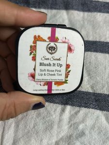 Organic Blush With Free Miniso Beauty Blender