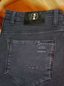 FLU Jeans