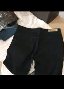 black jeans capri