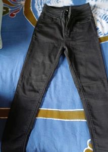 Dark Wash High-Waisted Skinny Jeans