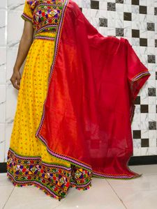 Navaratri Bandhani Chaniya / Lehenga Choli
