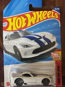 Hot Wheels 2013 SRT Viper