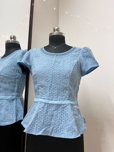 BLUE CLASSIC FLORAL TOP FOR WOMEN