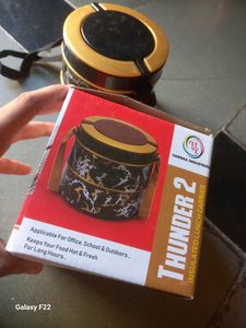 2 Stand Lunch Box