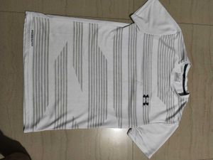 2 UNDER ARMOUR Tshirts