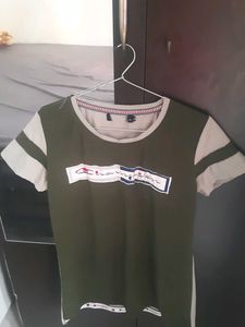 Champion Olive Green Tshirt - Size M