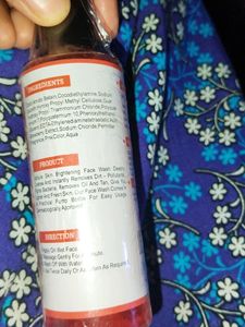 LATIBULE Strawberry Flavor Skin Whitening FaceWash