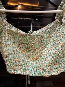 Floral Print Tie-Front Crop Top