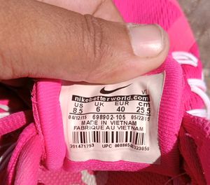 ORIGINAL NIKE AIRMAX RUNNING SHOES
