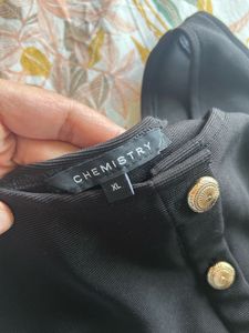 Chic Black Sleeveless Dress