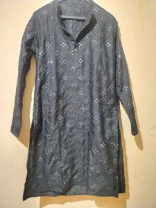 Embroidered Men's Kurta size M