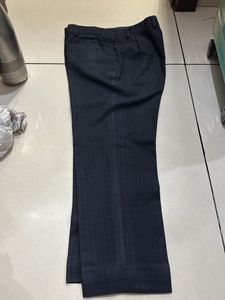 Men&#39;s Dark Blue Plaid Trousers