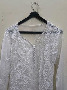White Embroidered Kurta