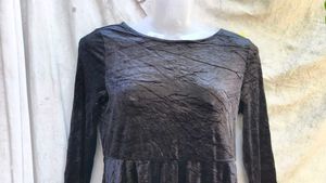 2.25.8 CUTE BLACK VELVET SPARKLING DRESS