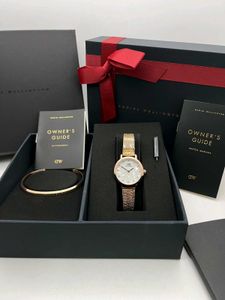 DW WATCH GIFT SET FOR LADIES WITH BOX