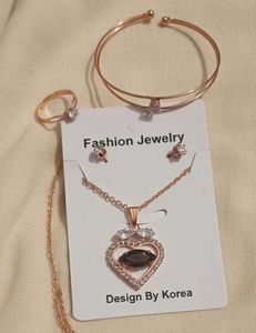 Heart Pendant Necklace Set