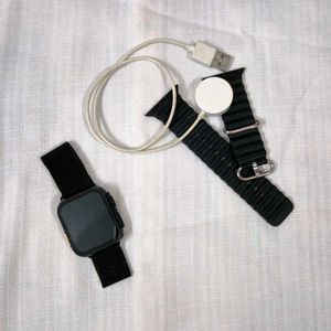 Smart Watch with Extra Band Free.
