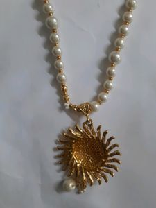 PEARL gold Necklace