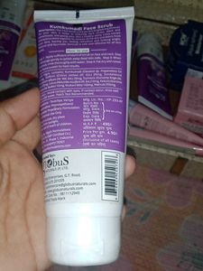 Globus Naturals Kumkumadi Face Scrub