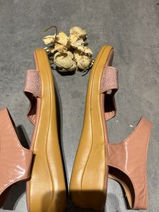 Peach Sandals😍
