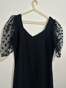 Chic Black Puff Sleeve Midi Dress