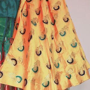 Lahnga Choli And Duppta Set
