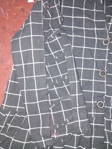 XL Gray &amp; White Checkered Blouse