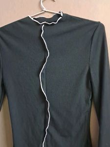 Black Body Fitted Pretty Top