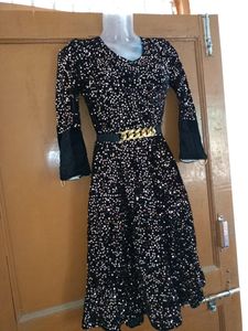 Black Velvet Siqunce Dress
