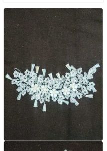 Sparkling Floral Hair Accessory