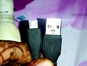 Car Charger &amp; Data Cable