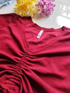 New And Stylish Crop Top Along With A Freebie😍❤