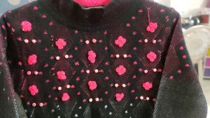Stylish Woollen Girls Sweatshirt For Winters