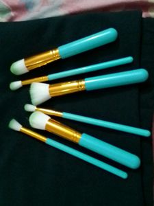 Mackup Brush