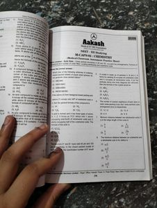 Aakash Mcaps ( Questions Booklet)