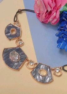 Stylish Blue Neckpiece 🥰🥰