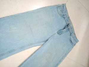 Mid Rise Baggy Jeans