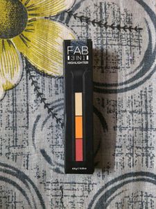 FAB 3 in 1 Highlighter