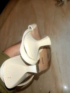 MAX Elegant Cream Heels