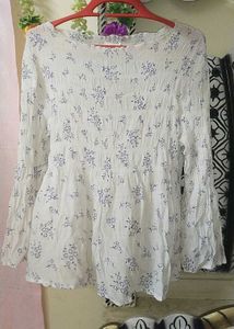 Floral Print Bell Sleeve Blouse