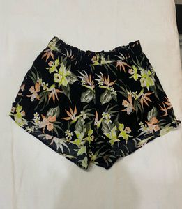 H&amp;M Casual Shorts
