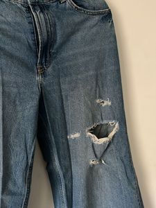 H&amp;M Ripped Straight Jeans