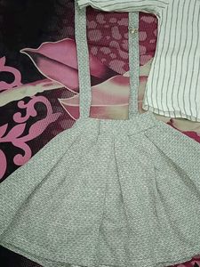 Girl's Suspender Skirt Outfit