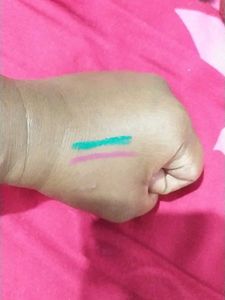 Eyeliner Dark Green &amp; Baby Pink