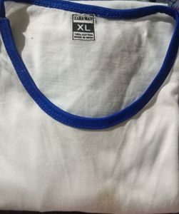 White T Shirt With Embroidery