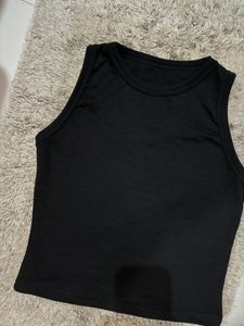 Top Black