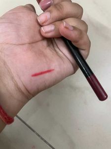 Matte Lip Liner with Cap Sharpener – Everyday Use