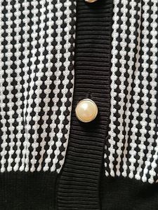 Classy Cardigan With Beautiful Buttons