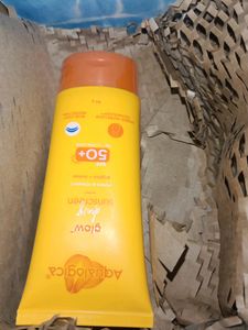 best condition earphone with suncream